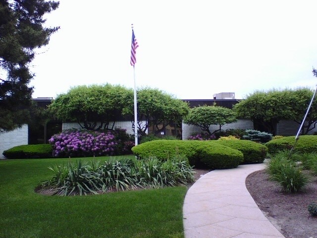 30 Jefferson Park Rd, Warwick, RI à louer - Photo de l’immeuble – Image 1 sur 1