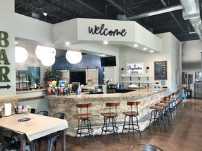100-164 Chesterfield Commons East Rd, Chesterfield, MO à louer Photo intérieure– Image 2 sur 3