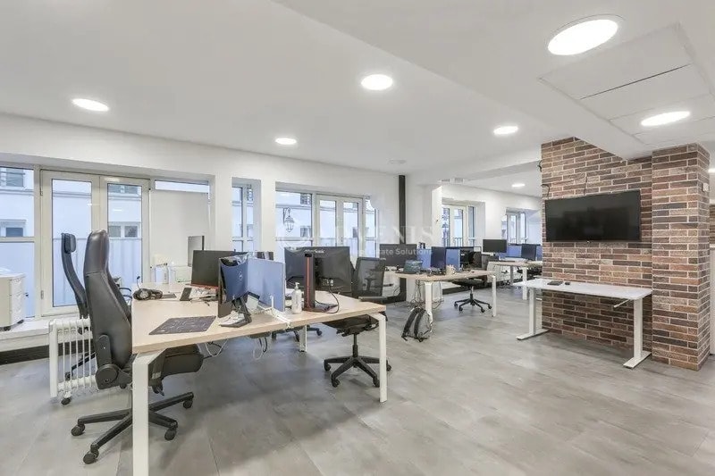 Bureau dans Paris à louer - Photo de l’immeuble – Image 1 sur 3