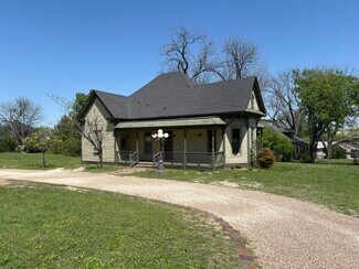 Plus de détails pour 612 S Rogers St, Waxahachie, TX - Bureau à vendre