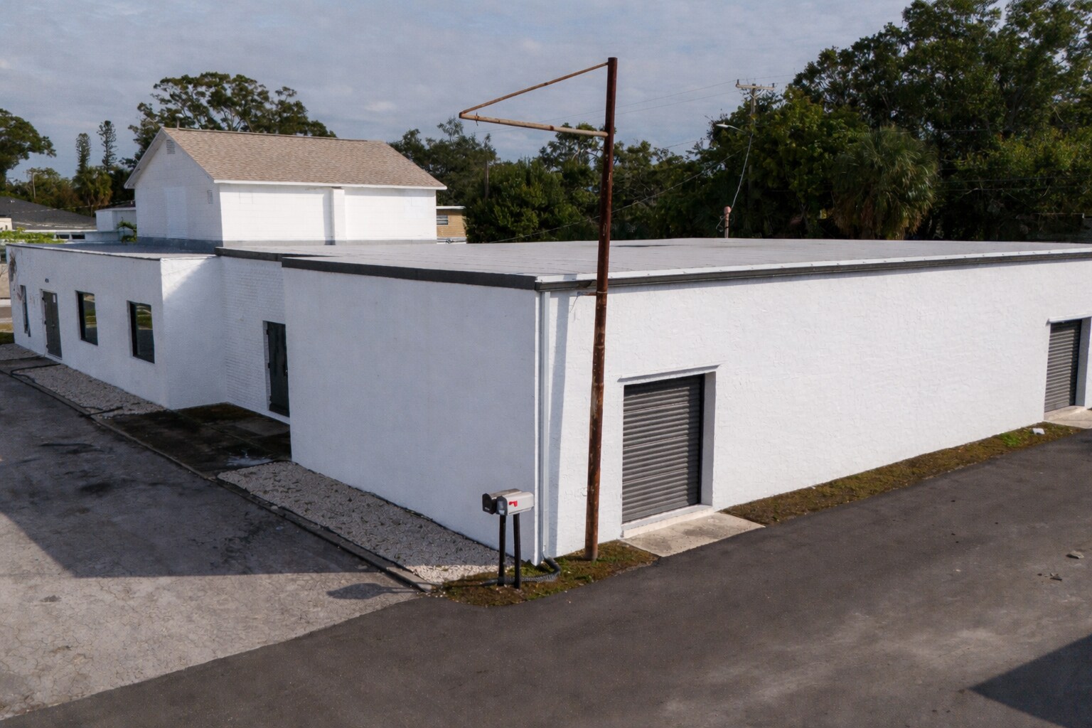 4700 22nd Ave S, Saint Petersburg, FL à louer Photo principale– Image 1 sur 16