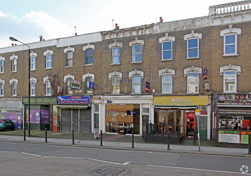 57 Lavender Rd, Londres à louer - Photo principale – Image 1 sur 2