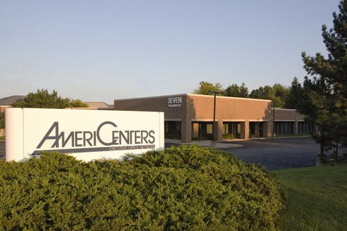 7 W Square Lake Rd, Bloomfield Hills, MI à louer Photo principale– Image 1 sur 13