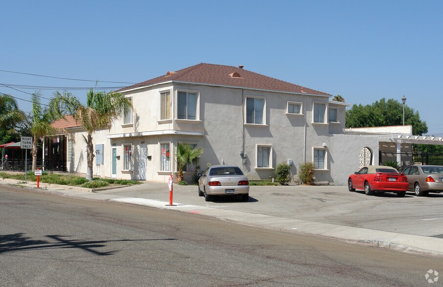 3010 E Los Angeles Ave, Simi Valley, CA à louer - Photo de l’immeuble – Image 2 sur 3