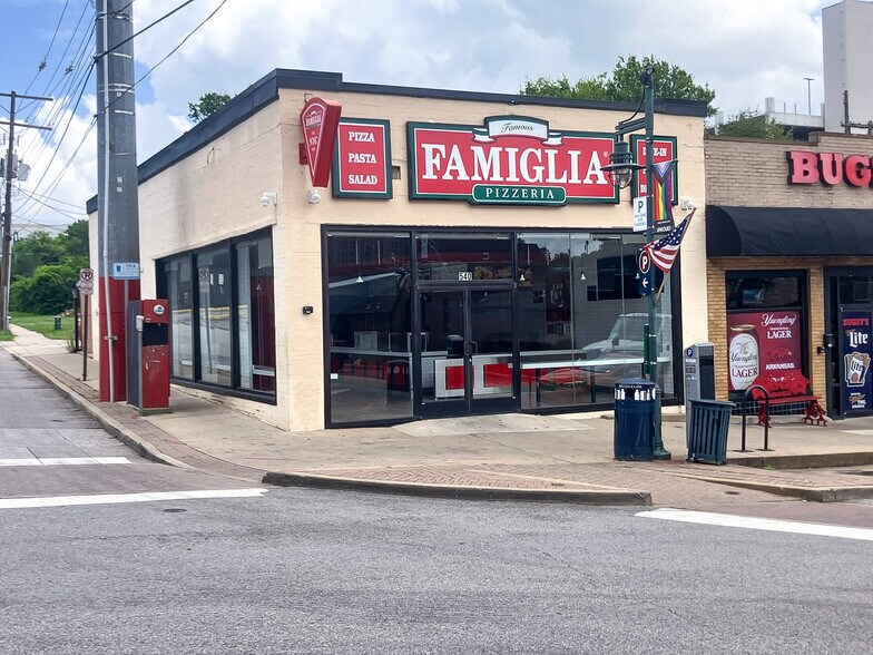 540 W Dickson St, Fayetteville, AR à louer - Photo de l’immeuble – Image 1 sur 6