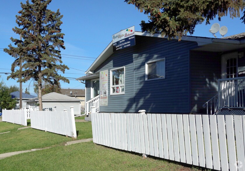 15608 103rd Ave NW, Edmonton, AB à louer - Autre – Image 3 sur 4