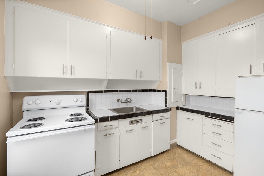 1217 SW 11th Ave, Portland, OR à vendre - Photo de l’immeuble – Image 3 sur 19