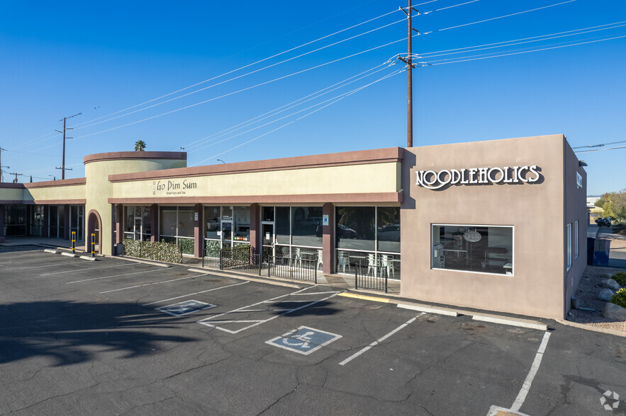 3502-3532 E Grant Rd, Tucson, AZ à louer - Photo de l’immeuble – Image 2 sur 8