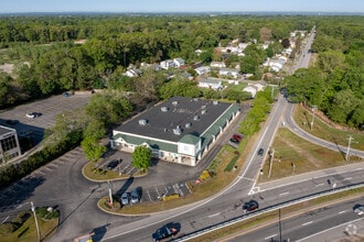 1235 Wampanoag Trl, Riverside, RI - VUE AÉRIENNE  vue de carte - Image1