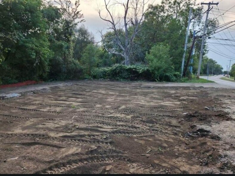 2110 N Forest Rd, Buffalo, NY à vendre - Photo principale – Image 1 sur 5