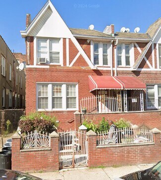 Plus de détails pour 365 Midwood St, Brooklyn, NY - Logement à vendre
