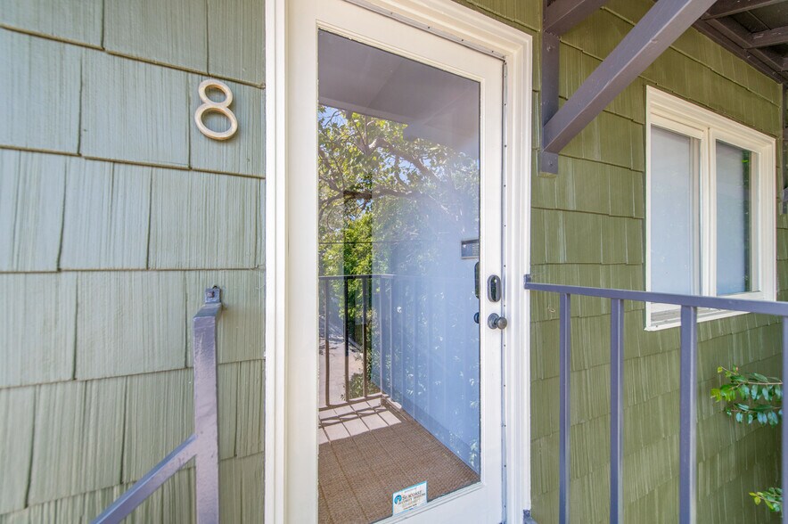 2482 Newport Blvd, Costa Mesa, CA à louer - Photo de l’immeuble – Image 2 sur 27