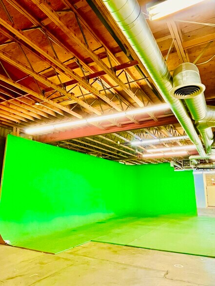 6151-6159 Santa Monica Blvd, Los Angeles, CA à vendre - Photo de l’immeuble – Image 2 sur 38