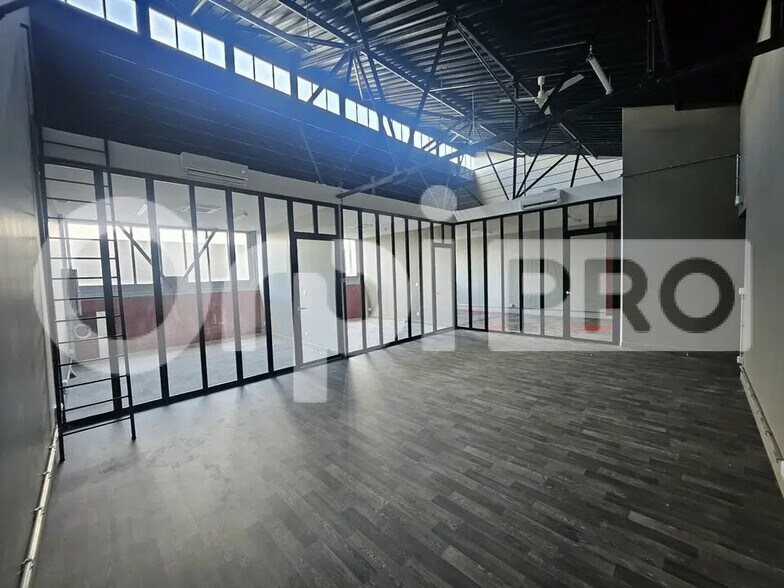 Bureau dans Reims à vendre - Photo intérieure – Image 3 sur 12