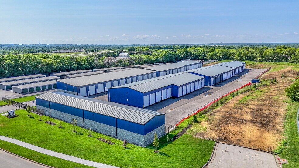 1901 E 173rd St, Belton, MO à louer - Photo de l’immeuble – Image 3 sur 7