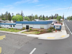 671 NE Greenwood Ave, Bend, OR à louer Photo intérieure– Image 1 sur 31