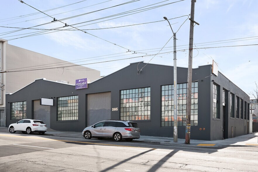2435-2445 16th St, San Francisco, CA à louer - Photo de l’immeuble – Image 2 sur 23
