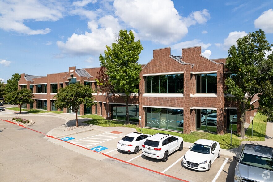 1800 Preston Park Blvd, Plano, TX à louer - Photo de l’immeuble – Image 2 sur 20