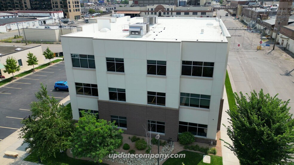 661 Lasalle St, Saint Paul, MN à louer - Vidéo sur l’annonce professionnelle – Image 2 sur 15
