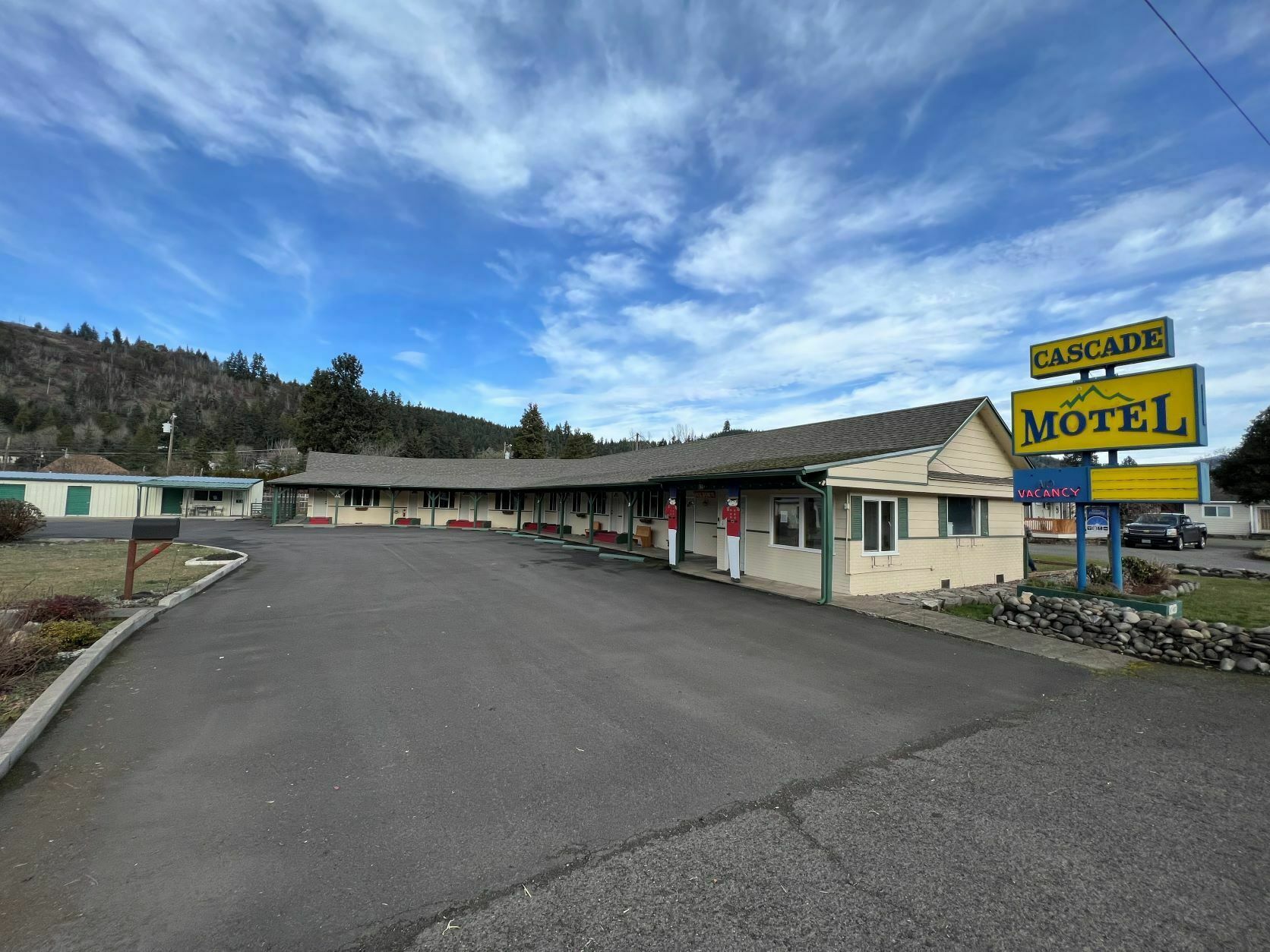 47487 Highway 58, Oakridge, OR à vendre Photo principale– Image 1 sur 25