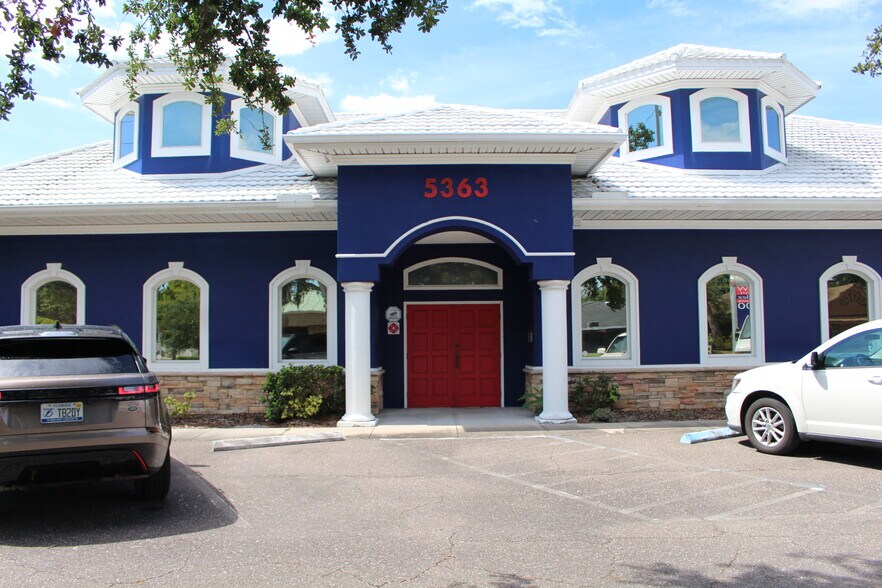 5363 Central Ave, Saint Petersburg, FL à louer - Photo de l’immeuble – Image 1 sur 7