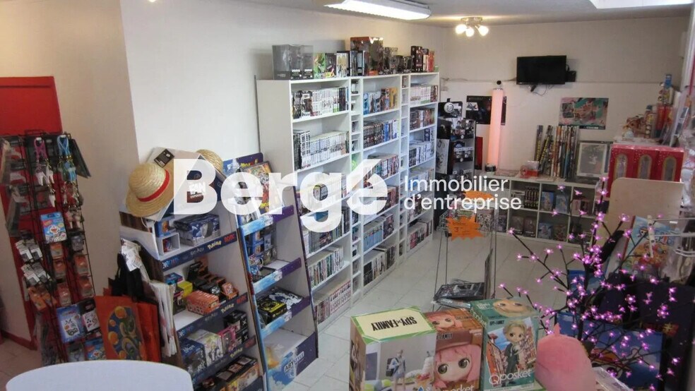 Local commercial dans Cannes à louer - Photo de l’immeuble – Image 1 sur 4