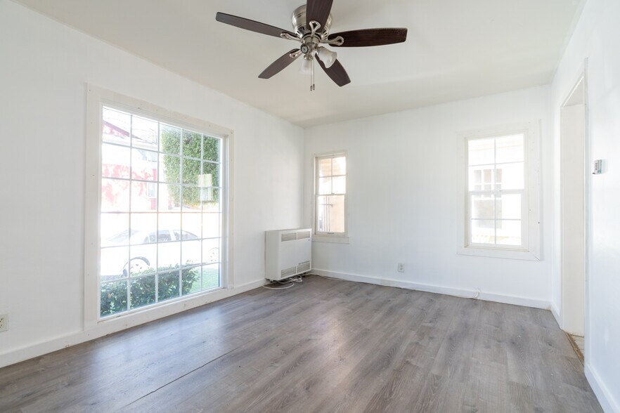 1832 Lansdowne Ave, Los Angeles, CA à vendre - Photo de l’immeuble – Image 3 sur 8