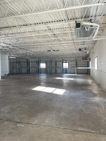 6179 Molloy Rd, East Syracuse, NY à louer - Photo intérieure – Image 3 sur 5