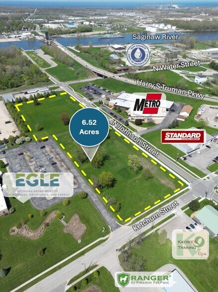 1515 N Johnson St, Bay City, MI à vendre - Photo de l’immeuble – Image 3 sur 8