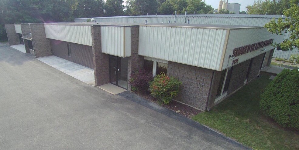 2635 Hemstock St, La Crosse, WI à louer - Photo principale – Image 1 sur 21