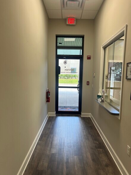 1390 N Hancock Rd, Clermont, FL à louer - Hall d’entrée – Image 3 sur 10