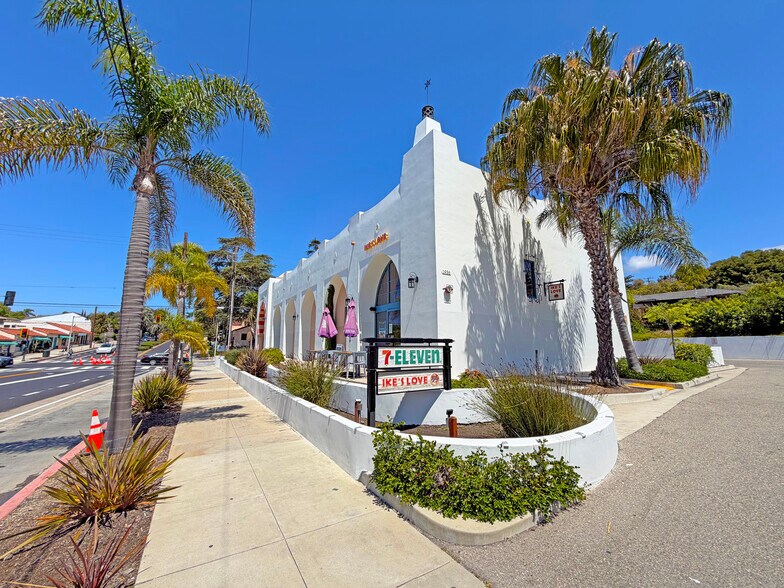 1936 State St, Santa Barbara, CA à vendre - Photo de l’immeuble – Image 3 sur 11