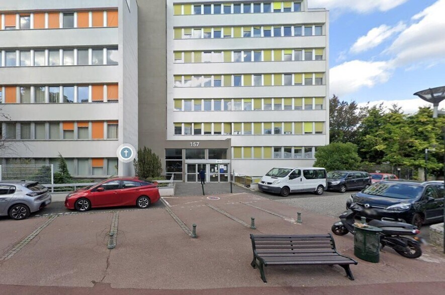 Bureau dans Bagneux à louer - Photo de l’immeuble – Image 1 sur 9