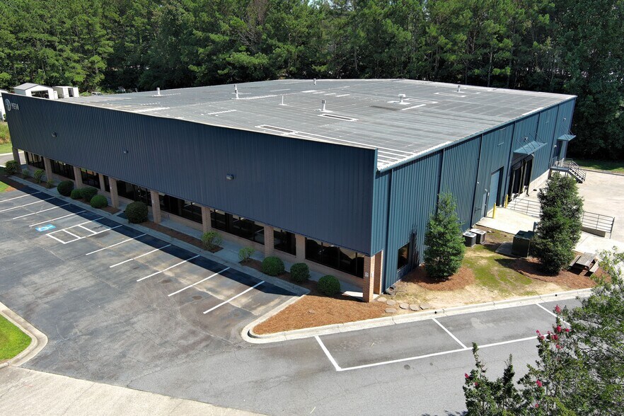 9330 Industrial Ter, Alpharetta, GA à louer - Photo de l’immeuble – Image 2 sur 3