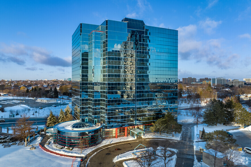 2075 Kennedy Rd, Toronto, ON à louer - Photo de l’immeuble – Image 1 sur 7