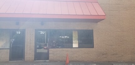 550 Crain Hwy N, Glen Burnie, MD à louer Photo intérieure– Image 2 sur 17