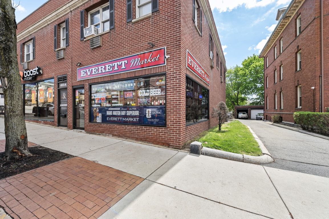491-499 Broadway, Everett, MA à louer Photo intérieure– Image 1 sur 11