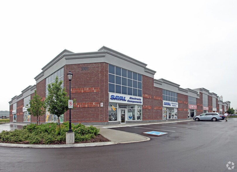 7701 Woodbine Ave, Markham, ON à louer - Photo de l’immeuble – Image 2 sur 10