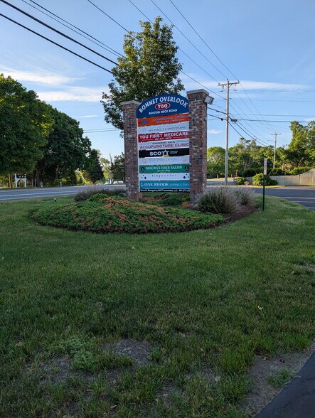 750 Boston Neck Rd, Narragansett, RI à louer - Photo de l’immeuble – Image 3 sur 7
