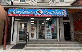 12009 Jamaica Ave, Richmond Hill, NY à louer Photo intérieure– Image 1 sur 6