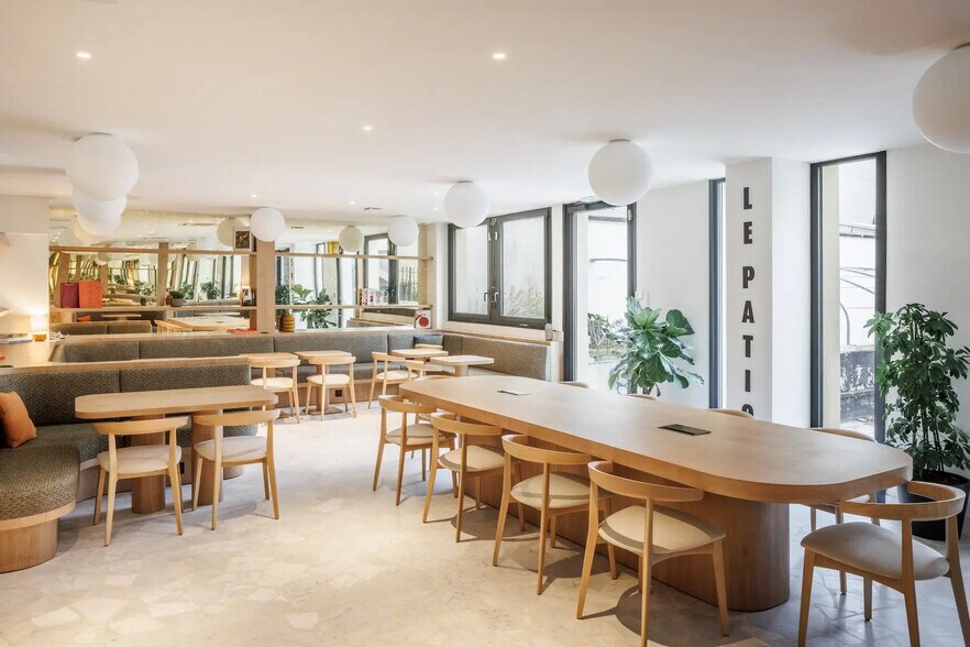 145 Avenue Charles De Gaulle, Neuilly-sur-Seine à louer - Photo de l’immeuble – Image 1 sur 11