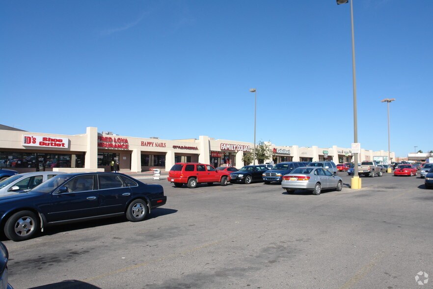 2501-2525 N Main, Las Cruces, NM à louer - Photo de l’immeuble – Image 3 sur 3