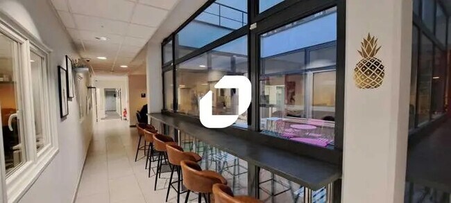 Plus de détails pour Bureau à louer