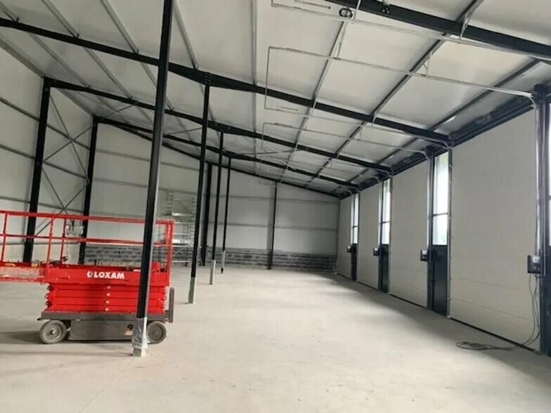 Industriel/Logistique dans Villefranque à louer - Photo de l’immeuble – Image 3 sur 3