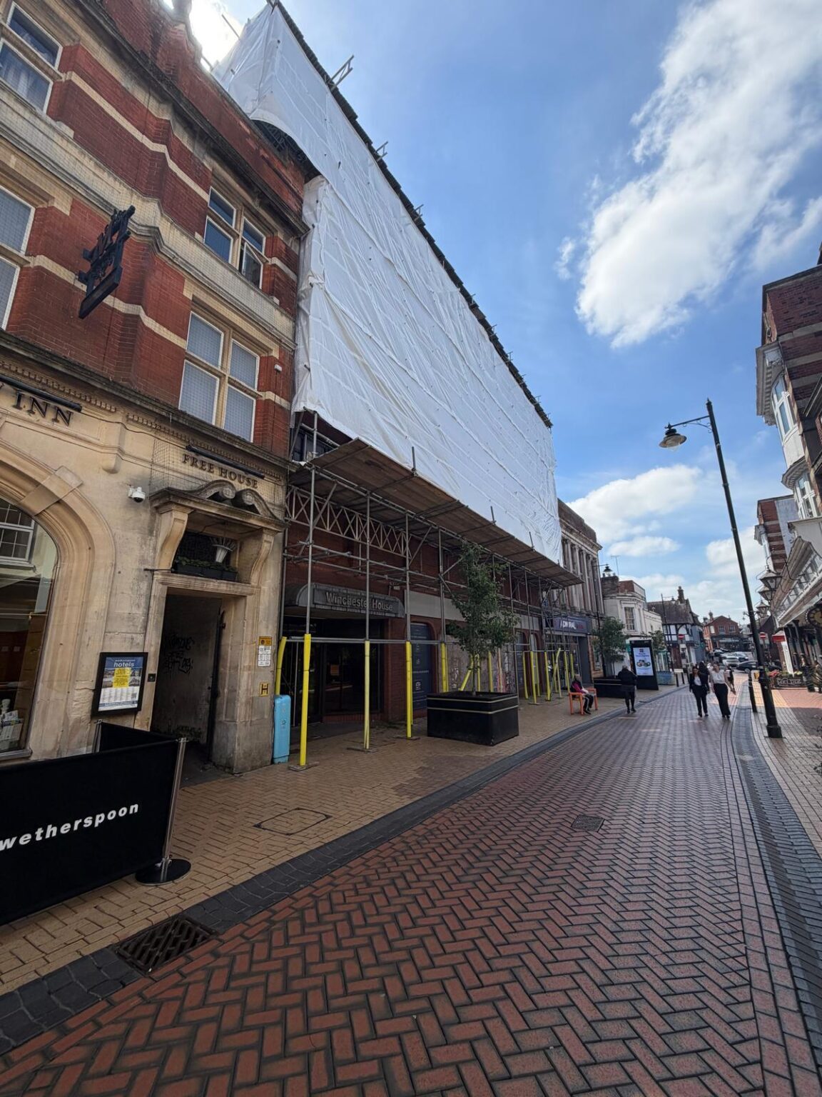 19-23 Winchester St, Basingstoke à louer Photo de l’immeuble– Image 1 sur 5