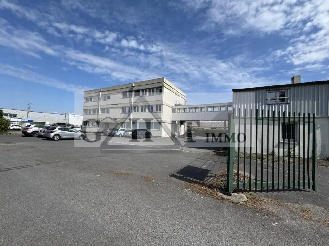 Industriel/Logistique dans Nogent-sur-Oise à vendre Photo de l’immeuble– Image 1 sur 4