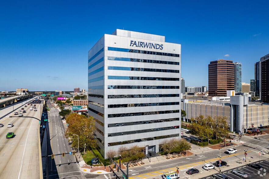 135 W Central Blvd, Orlando, FL à louer - Photo de l’immeuble – Image 3 sur 17