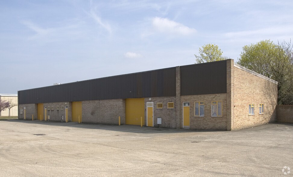 North Way, Andover à louer - Photo principale – Image 1 sur 1