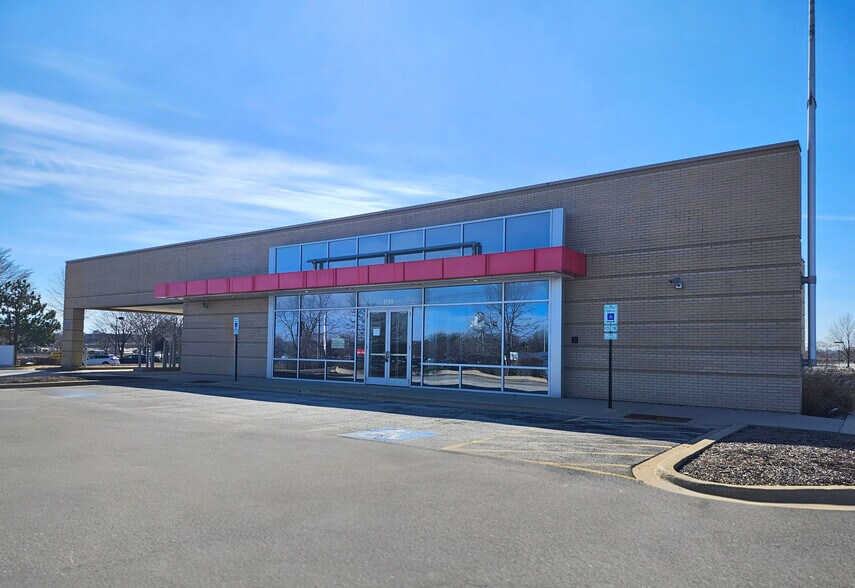 899 N Randall Rd, Batavia, IL à louer - Photo de l’immeuble – Image 2 sur 7