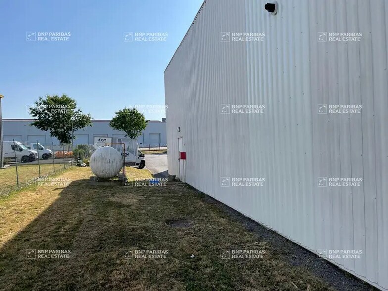 Industriel/Logistique dans Thouaré-sur-Loire à louer - Photo de l’immeuble – Image 2 sur 8